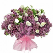 Bouquet of lilac and eustoma